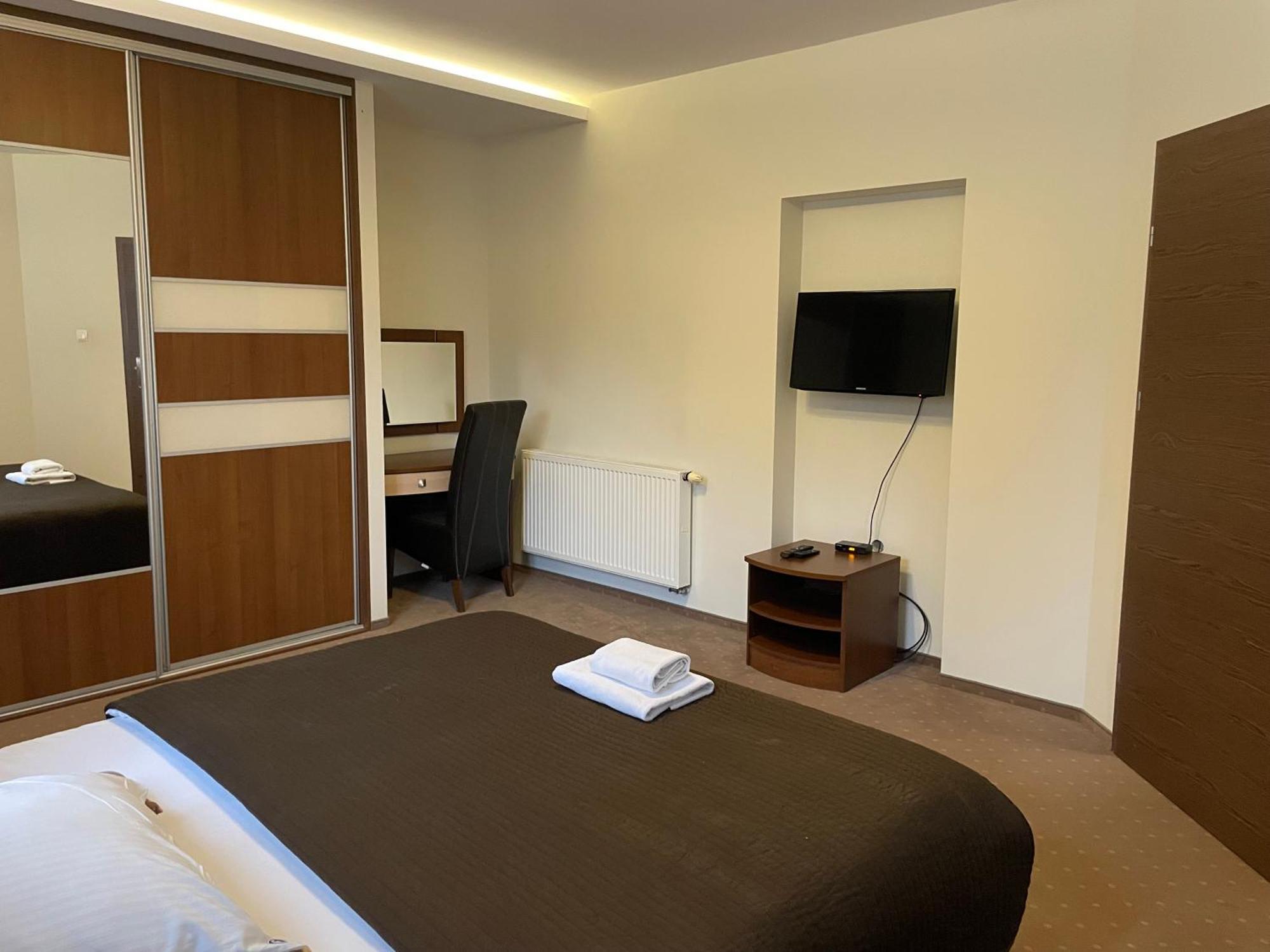 An-Son Apartamenty Zielona Góra Oda fotoğraf