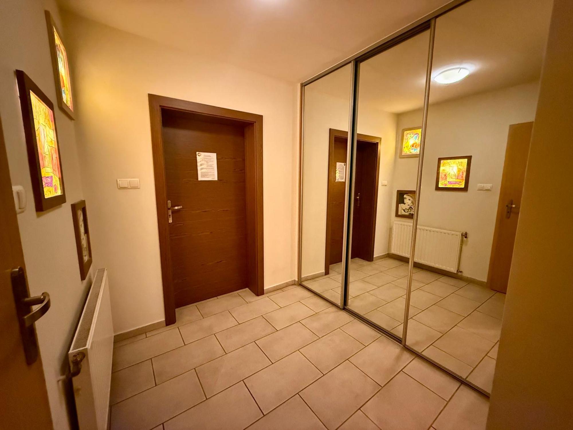 An-Son Apartamenty Zielona Góra Oda fotoğraf