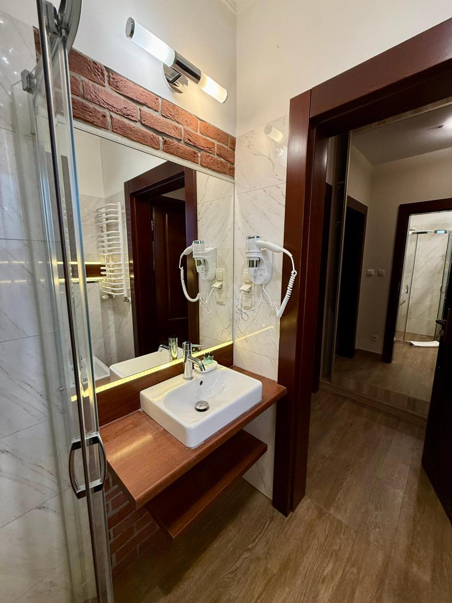 An-Son Apartamenty Zielona Góra Oda fotoğraf