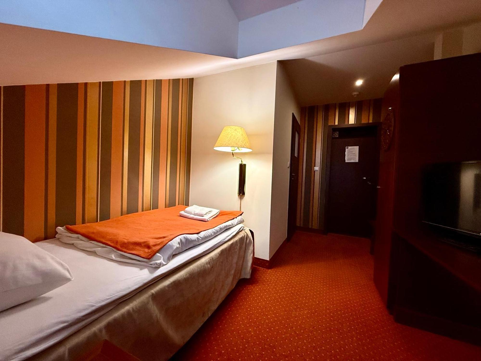 An-Son Apartamenty Zielona Góra Oda fotoğraf